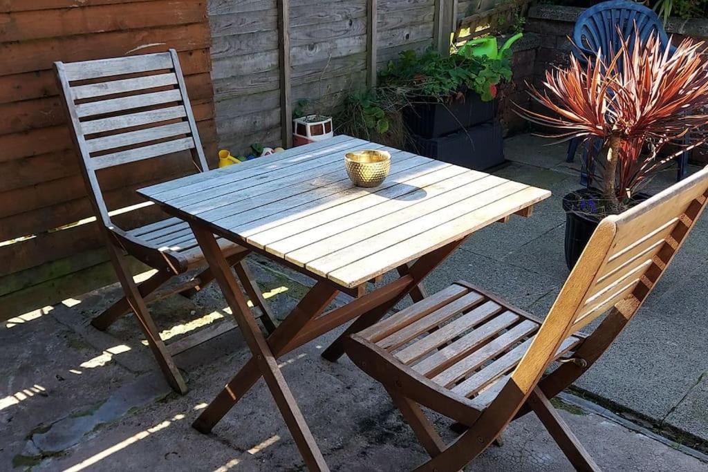 Bellevue Bungalow - Comfortable Home With Amazing Views Belfast Eksteriør billede